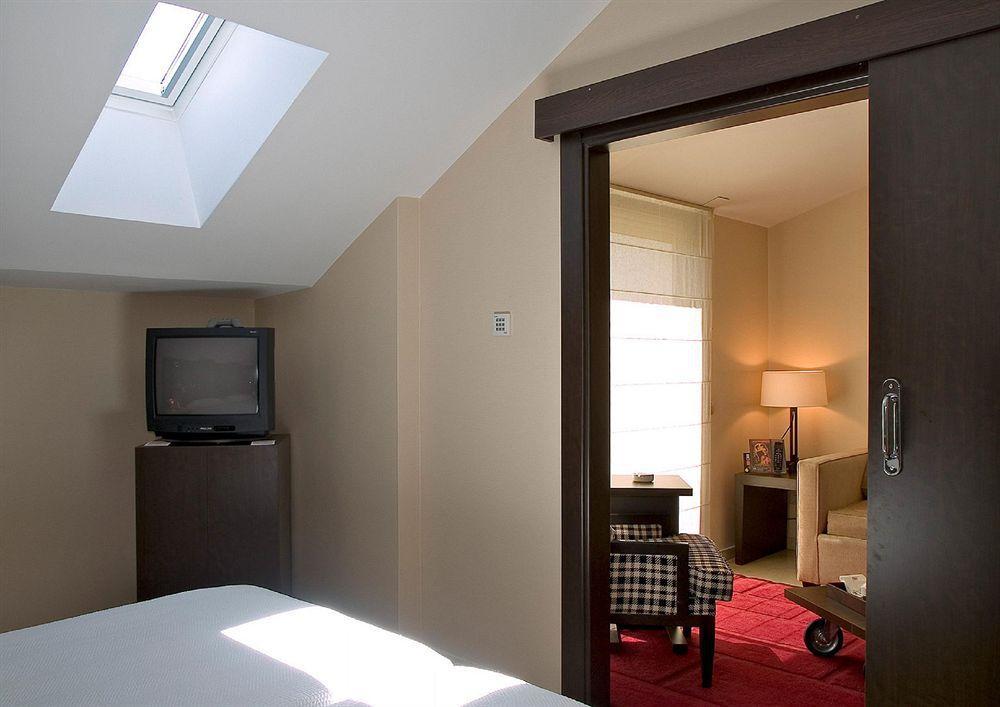 Nh Ciudad De Santander Hotell Rum bild